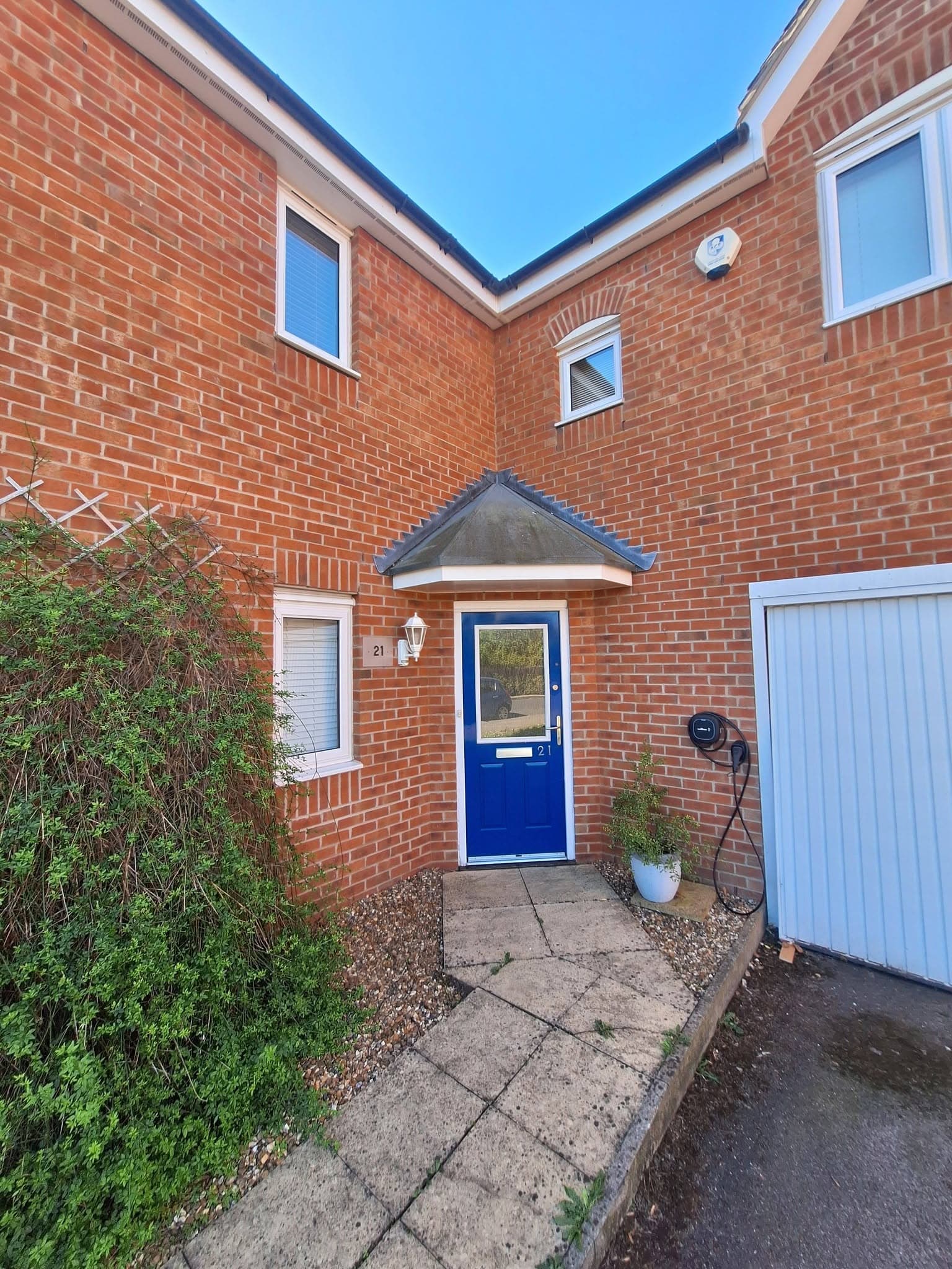 Reliable Exterior Cleaning & Handyman Services in Bedford
