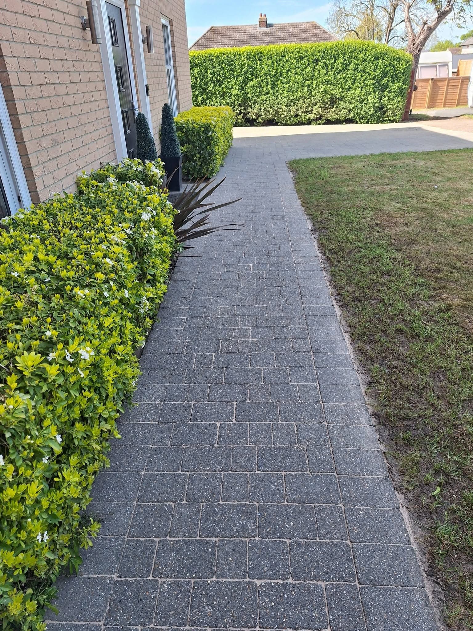 Looking for an Exterior Cleaning and Handyman Specialist in Sandy?